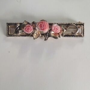 Bar Pin Victorian Goldtone Flower & Leaf